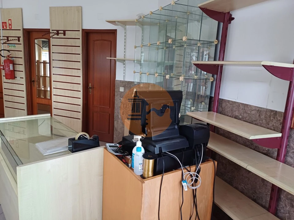 Loja para Arrendamento em Vila Real de Santo Antonio Foto 6