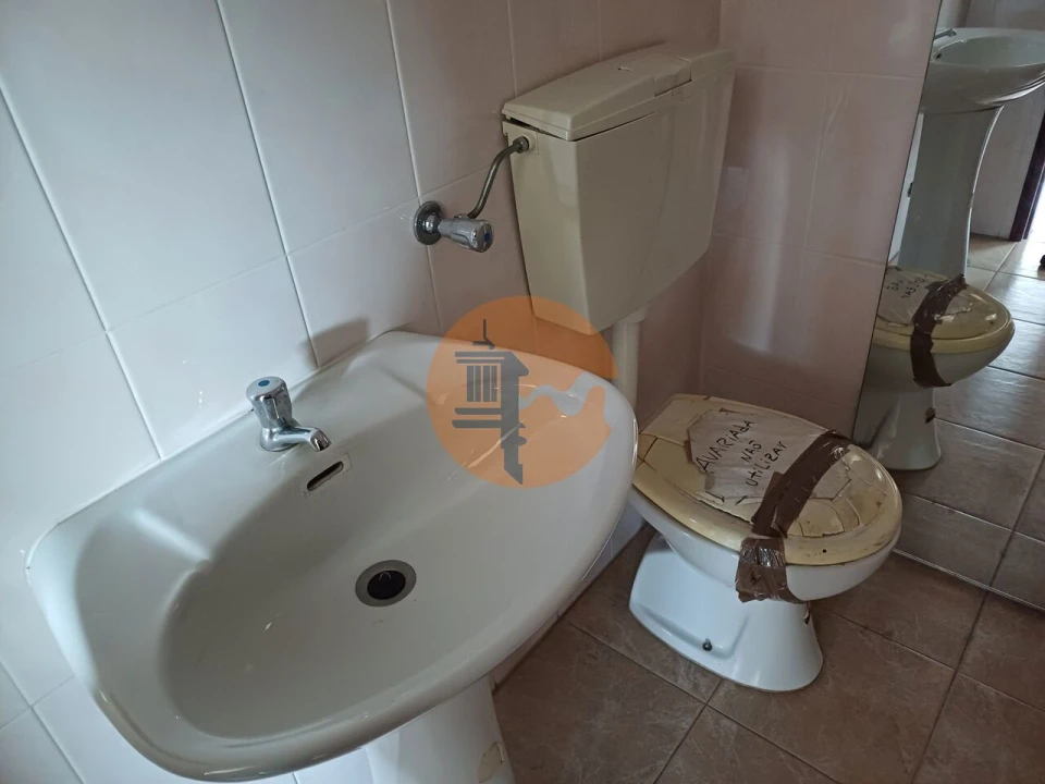 Loja para Arrendamento em Vila Real de Santo Antonio Foto 8