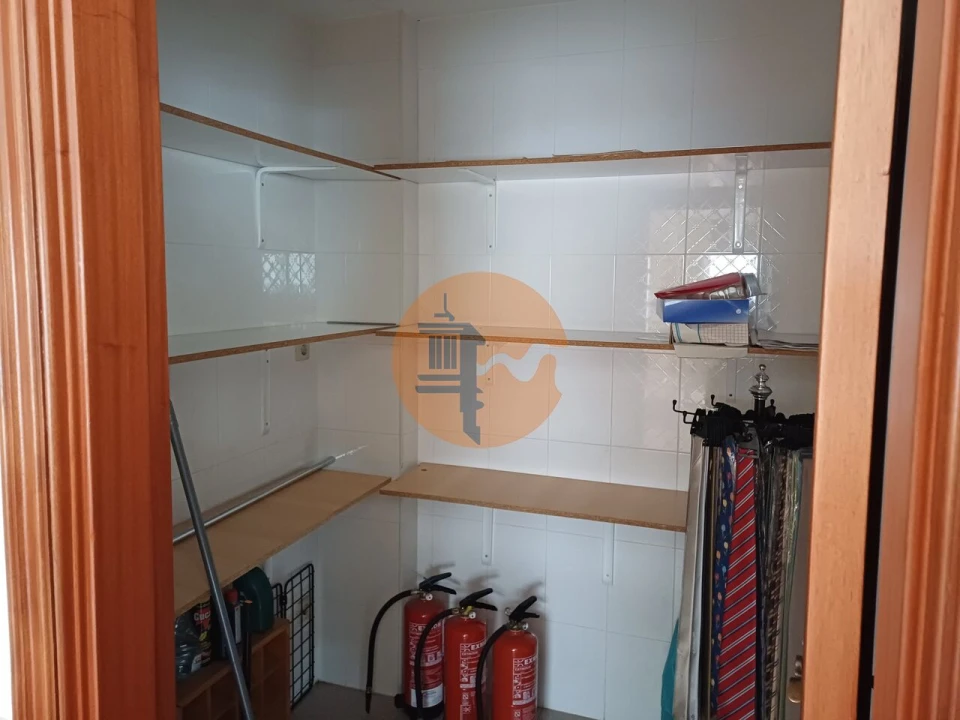 Loja para Arrendamento em Vila Real de Santo Antonio Foto 9