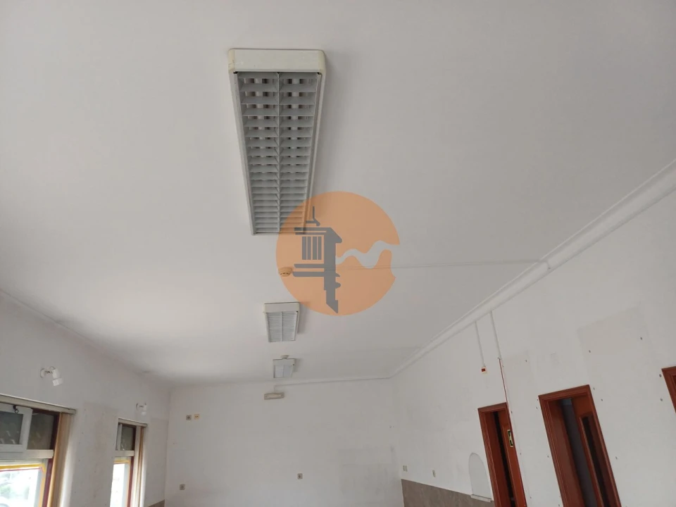 Loja para Arrendamento em Vila Real de Santo Antonio Foto 7