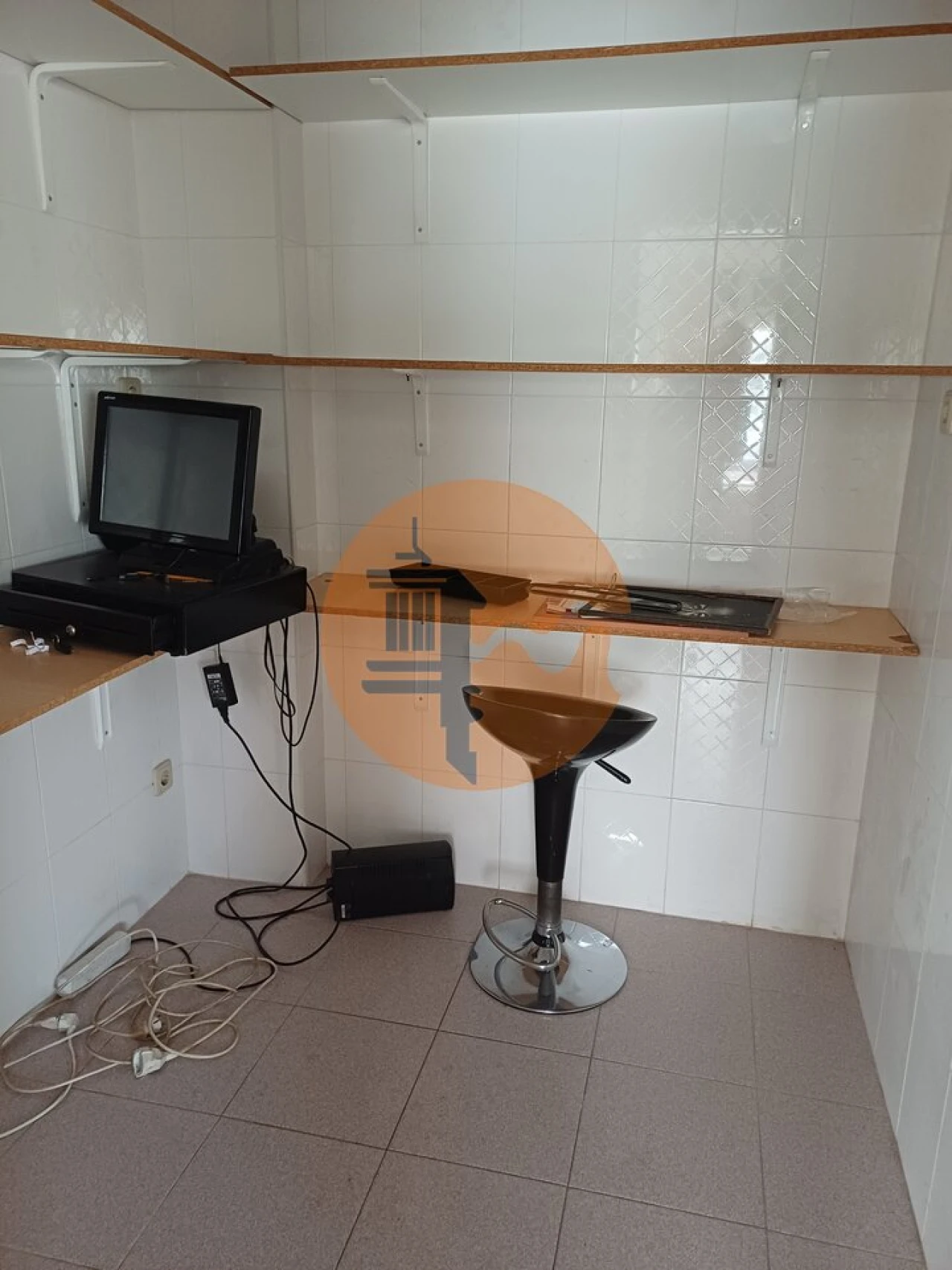 Loja para Arrendamento em Vila Real de Santo Antonio Foto 10