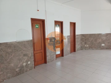 Loja para Arrendamento em Vila Real de Santo Antonio