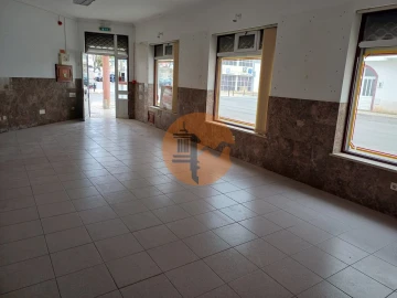 Loja para Arrendamento em Vila Real de Santo Antonio