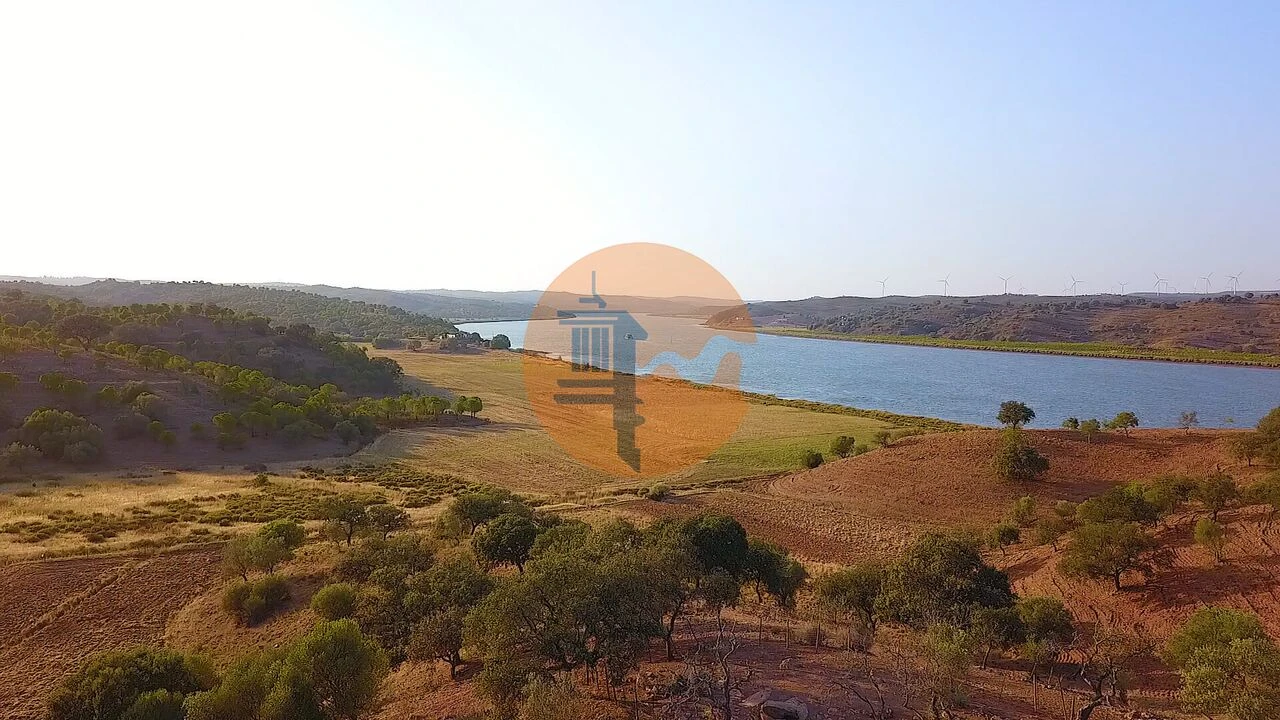 Terreno para Venda em Azinhal Foto 1