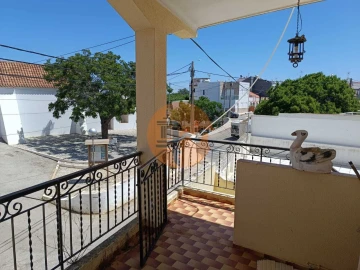 Moradia T5 para Venda em Castro Marim