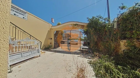 Moradia T5 para Venda em Castro Marim