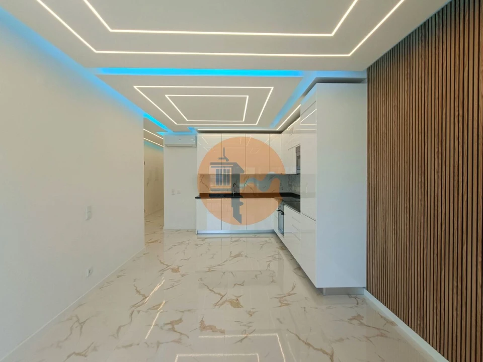 Apartamento T3 para Venda em Quarteira Foto 12