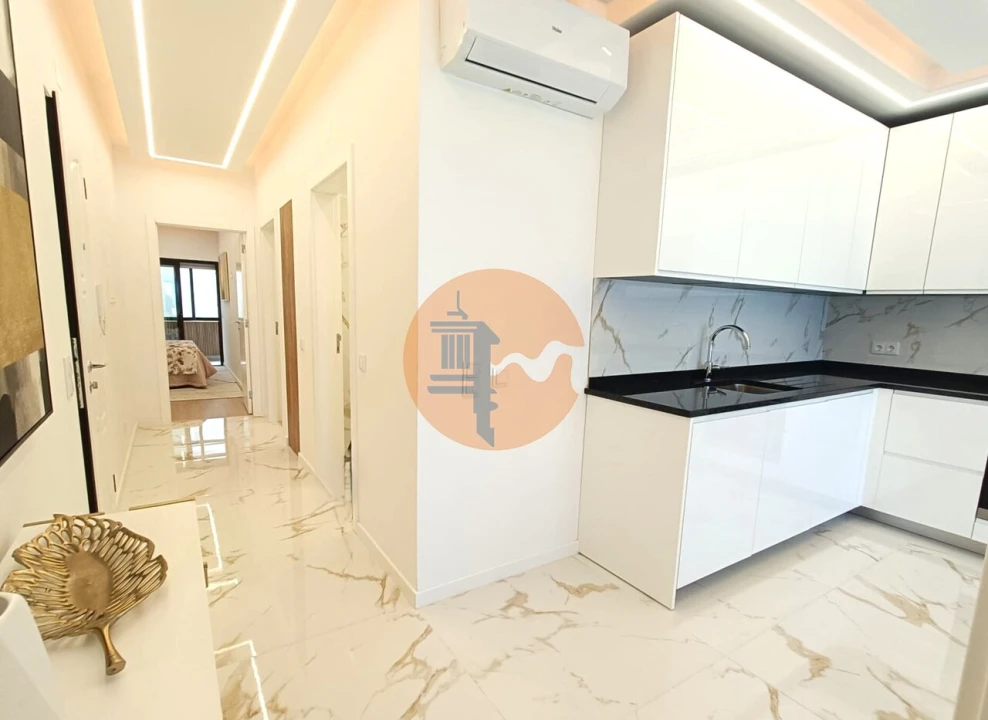 Apartamento T3 para Venda em Quarteira Foto 8