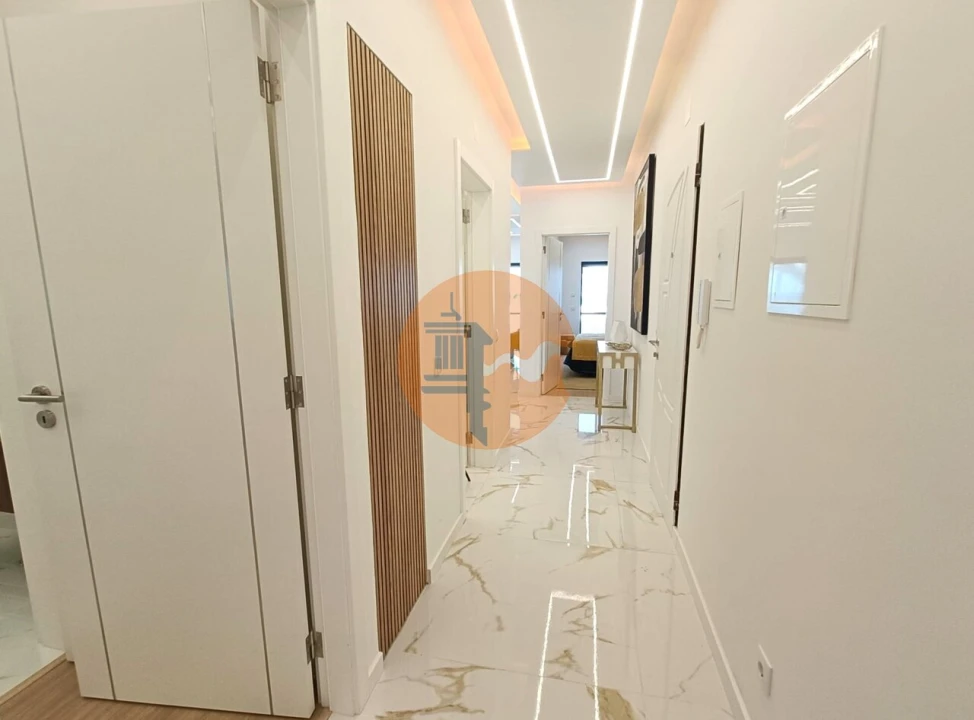 Apartamento T3 para Venda em Quarteira Foto 10