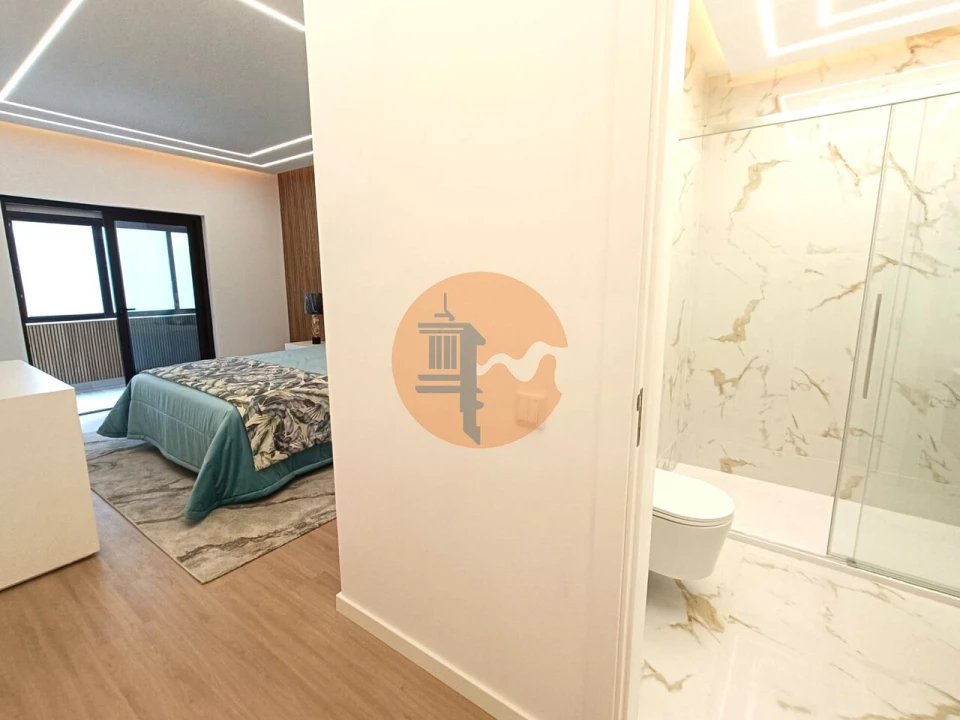 Apartamento T3 para Venda em Quarteira Foto 14
