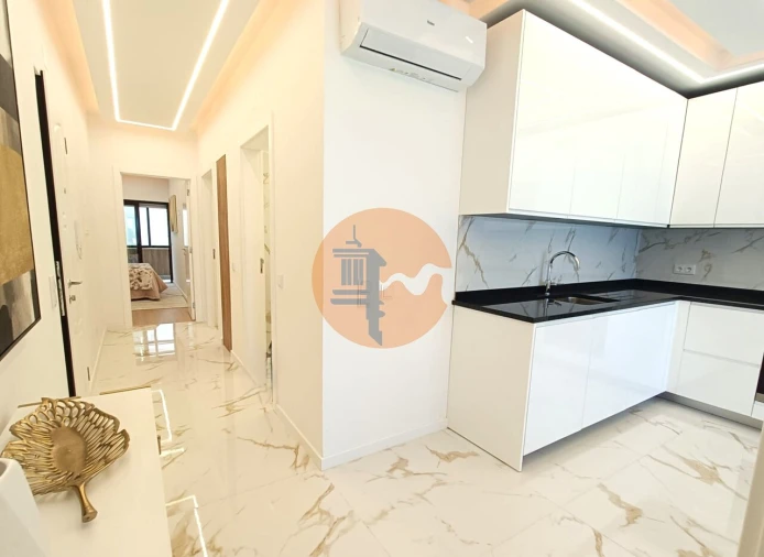 Apartamento T3 para Venda em Quarteira Foto 8