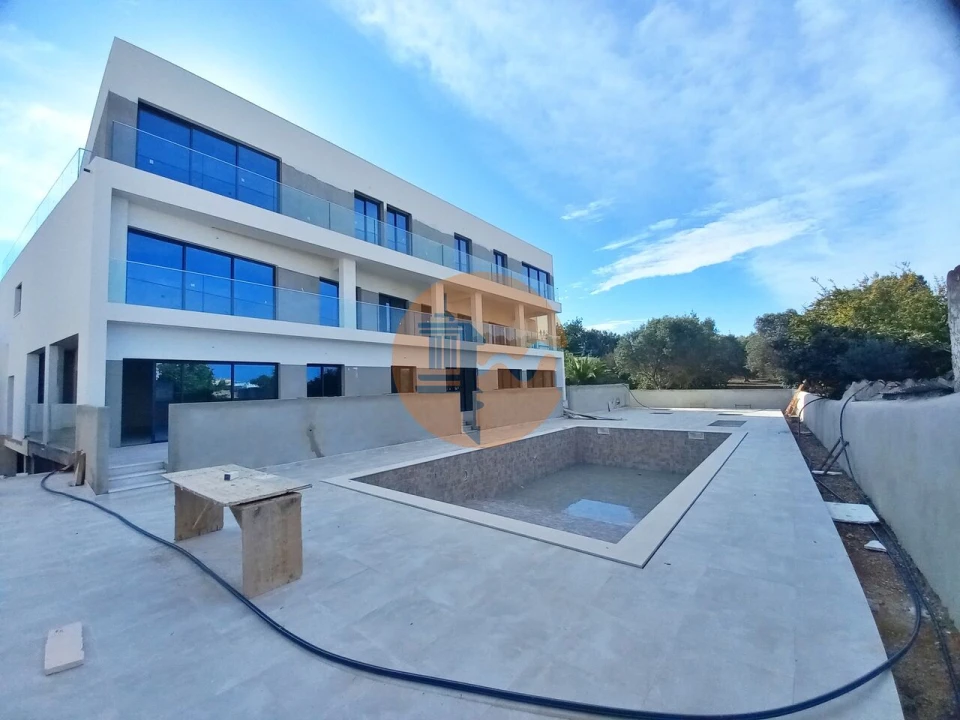 Apartamento T2 para Venda em Almancil Foto 4