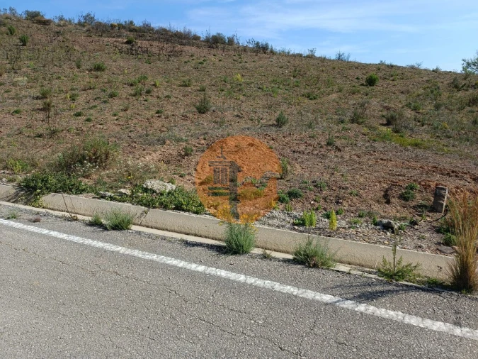 Terreno para Venda em Azinhal Foto 3
