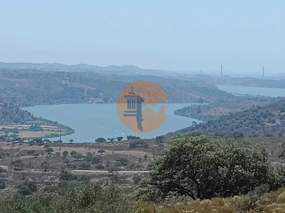 Terreno para Venda em Odeleite Foto 1