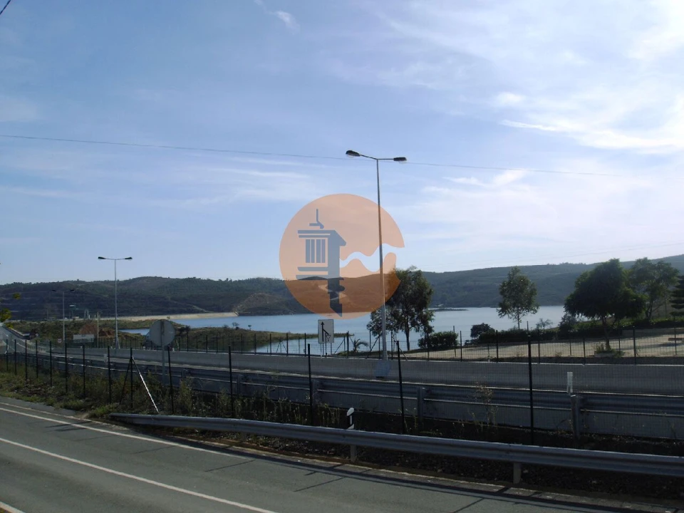 Moradia T2 para Venda em Odeleite Foto 5