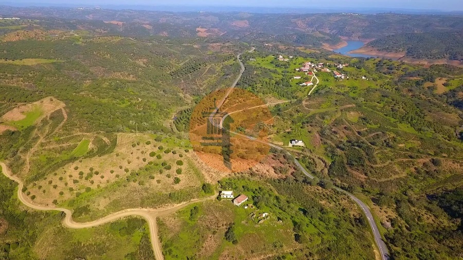 Terreno para Venda em Azinhal Foto 1