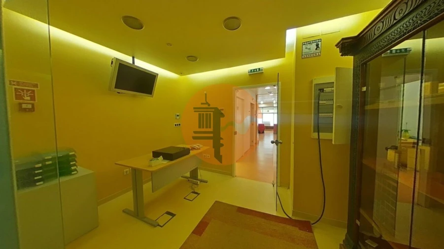 Loja para Venda em Olhão Foto 17