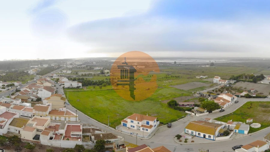 Terreno para Venda em Monte Gordo