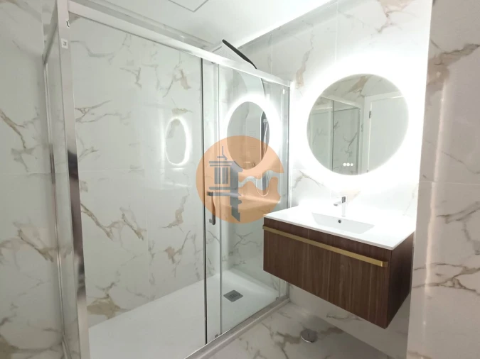 Apartamento T2 para Venda em Quarteira Foto 14