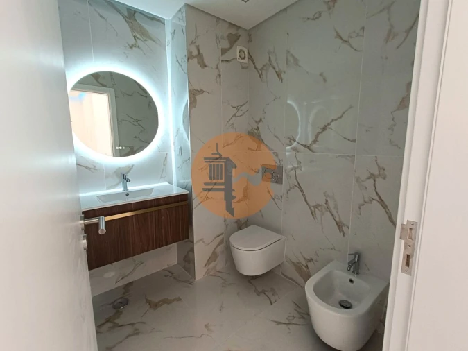 Apartamento T2 para Venda em Quarteira Foto 15