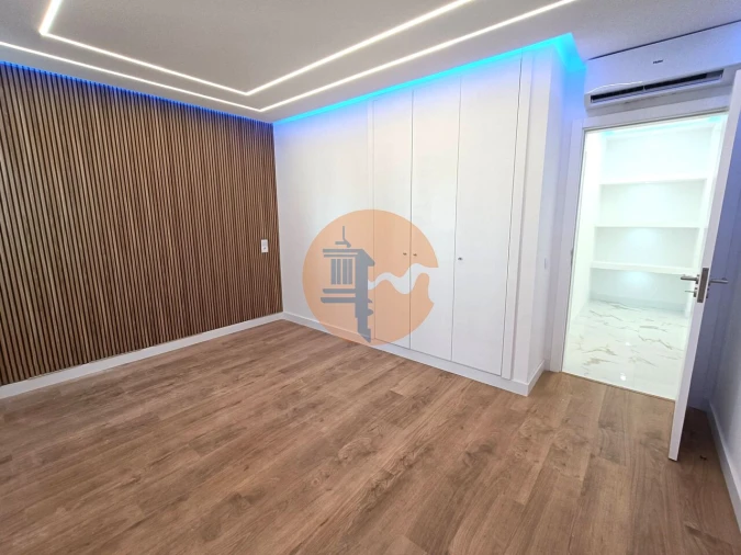 Apartamento T2 para Venda em Quarteira Foto 26