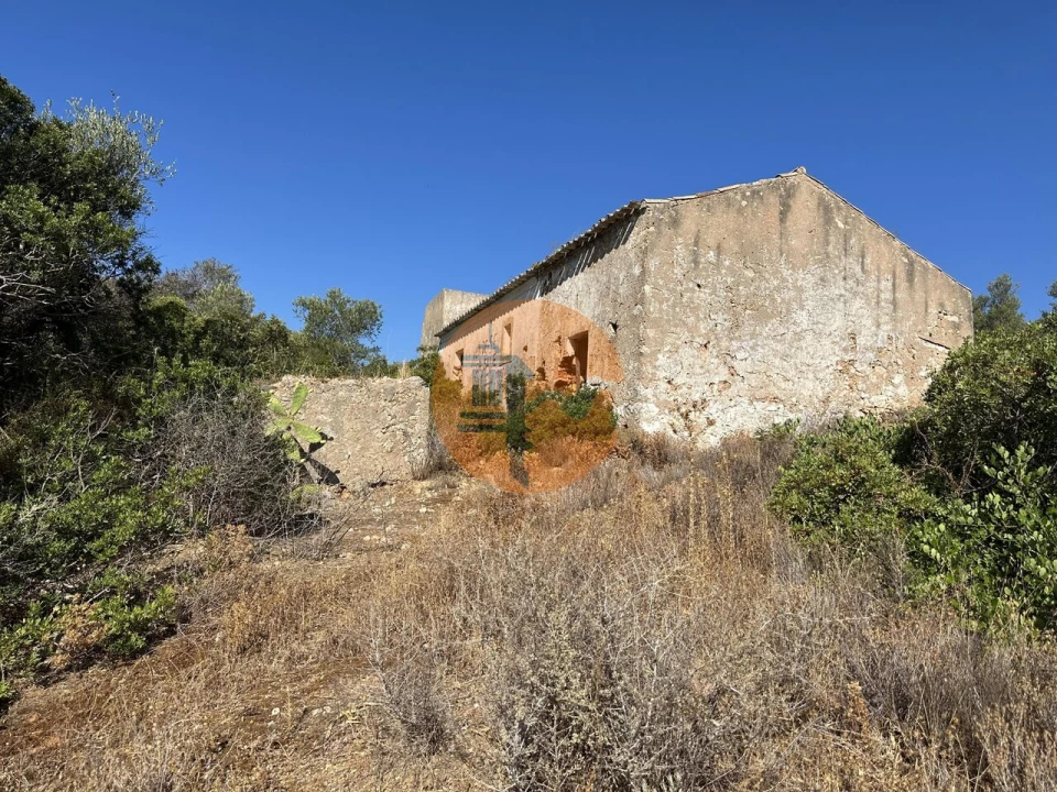 Terreno para Venda em Quelfes Foto 16
