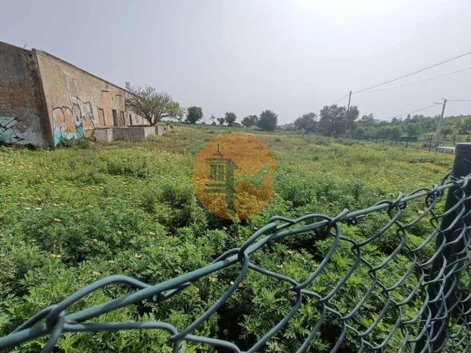 Terreno para Venda em Quelfes Foto 9