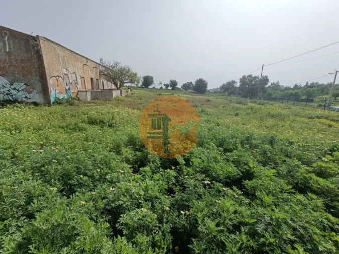 Terreno para Venda em Quelfes Foto 2