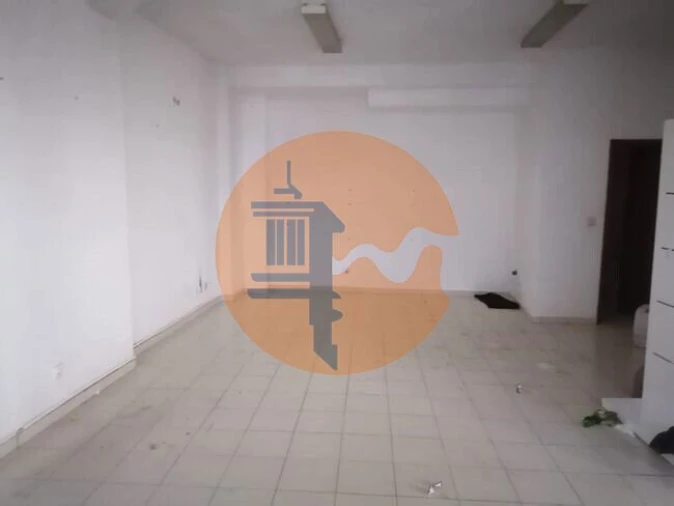 Loja para Venda em Monte Gordo Foto 3