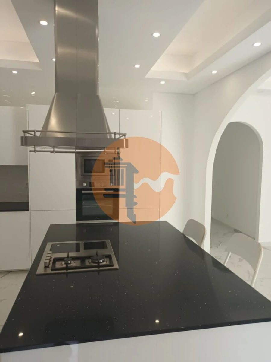 Moradia T5 para Venda em Portimão Foto 12