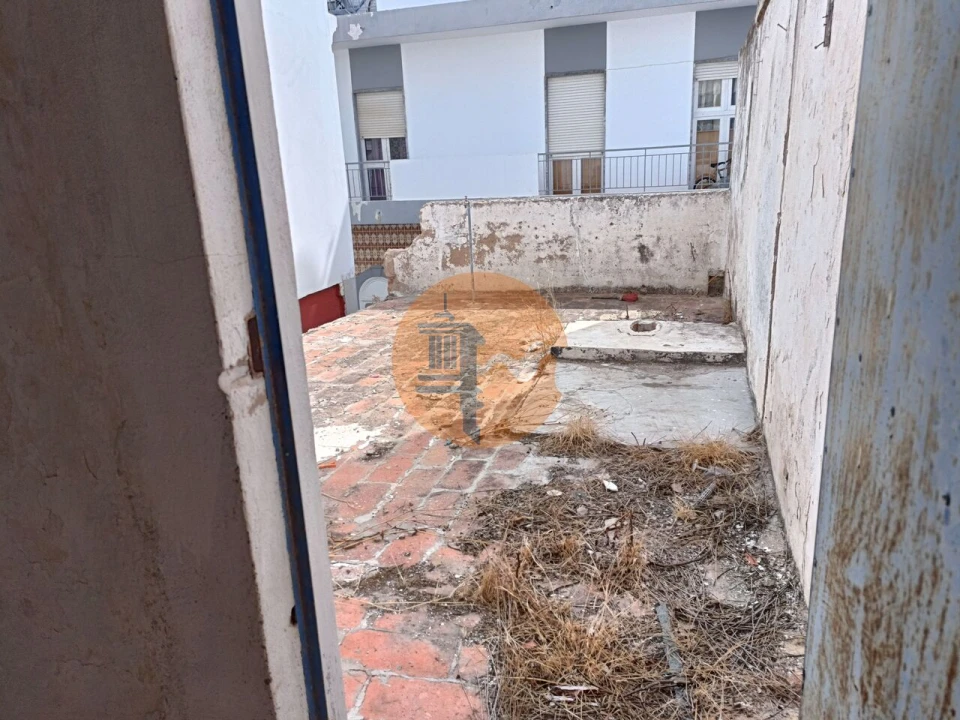 Moradia T2 para Venda em Olhão Foto 5