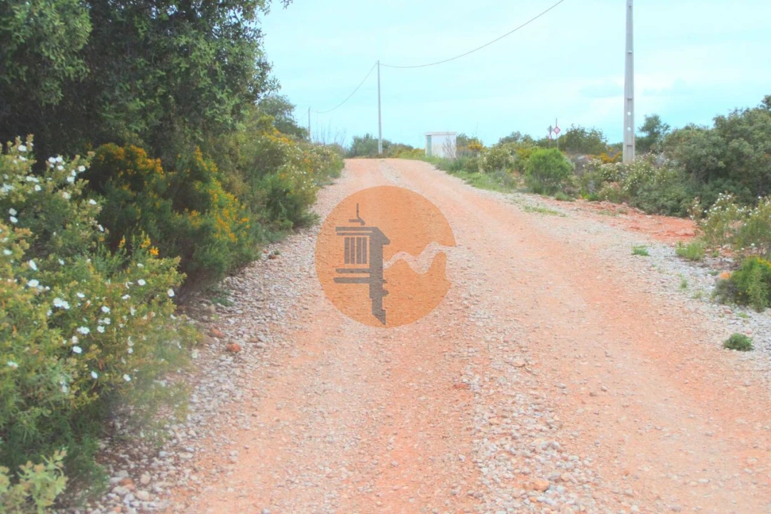 Terreno para Venda em Quelfes Foto 22