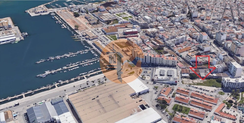 Terreno para Venda em Olhão Foto 1