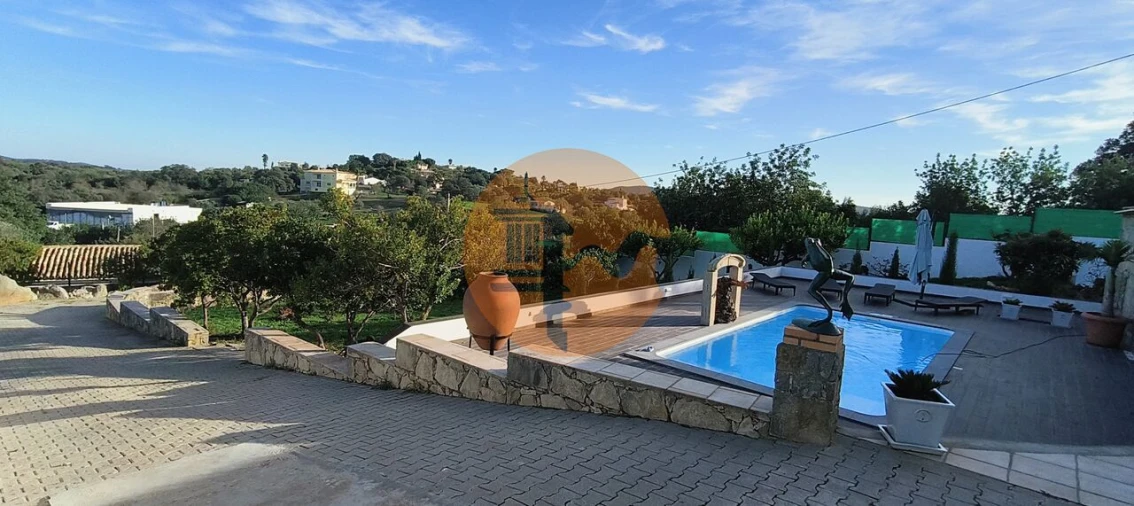 Moradia T5 para Venda em Loule (São Sebastião) Foto 10