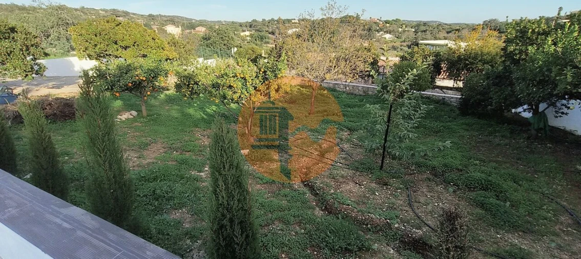 Moradia T5 para Venda em Loule (São Sebastião) Foto 12