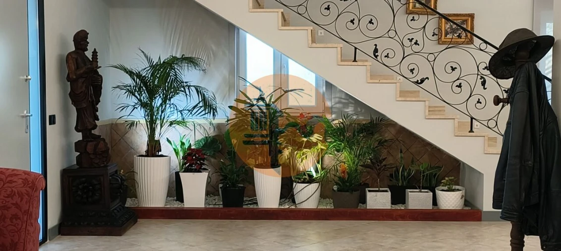 Moradia T5 para Venda em Loule (São Sebastião) Foto 16