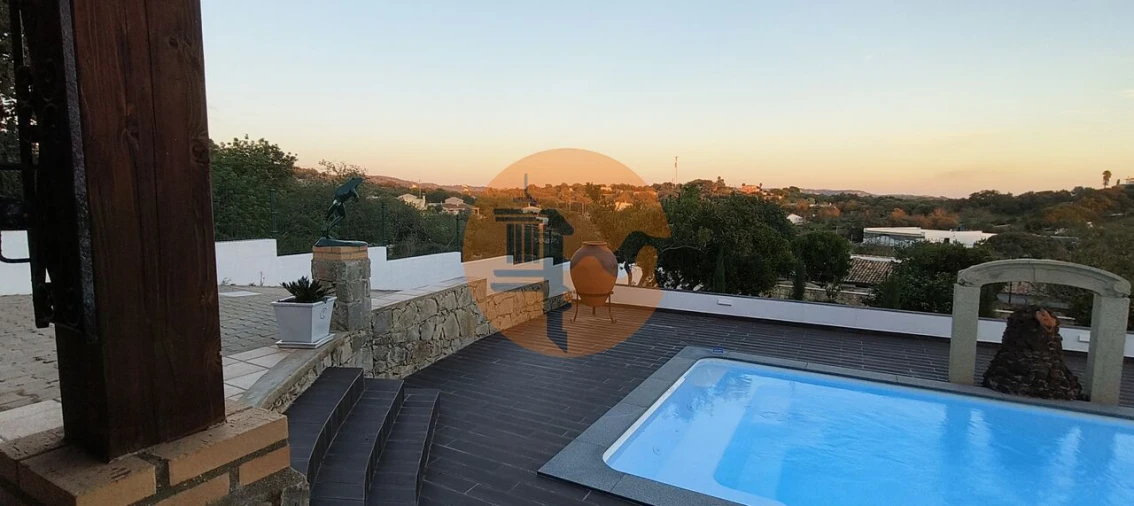 Moradia T5 para Venda em Loule (São Sebastião) Foto 45