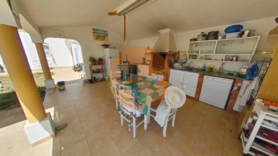 Moradia T3 para Venda em Boliqueime Foto 7