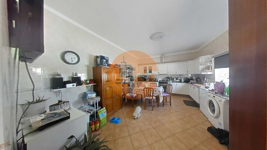 Moradia T3 para Venda em Boliqueime Foto 11