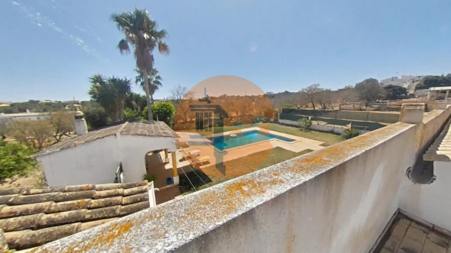 Moradia T3 para Venda em Boliqueime Foto 26