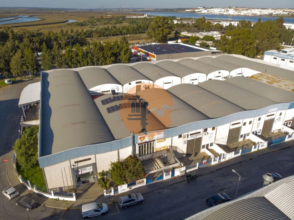 Armazém para Venda em Vila Real de Santo Antonio Foto 3