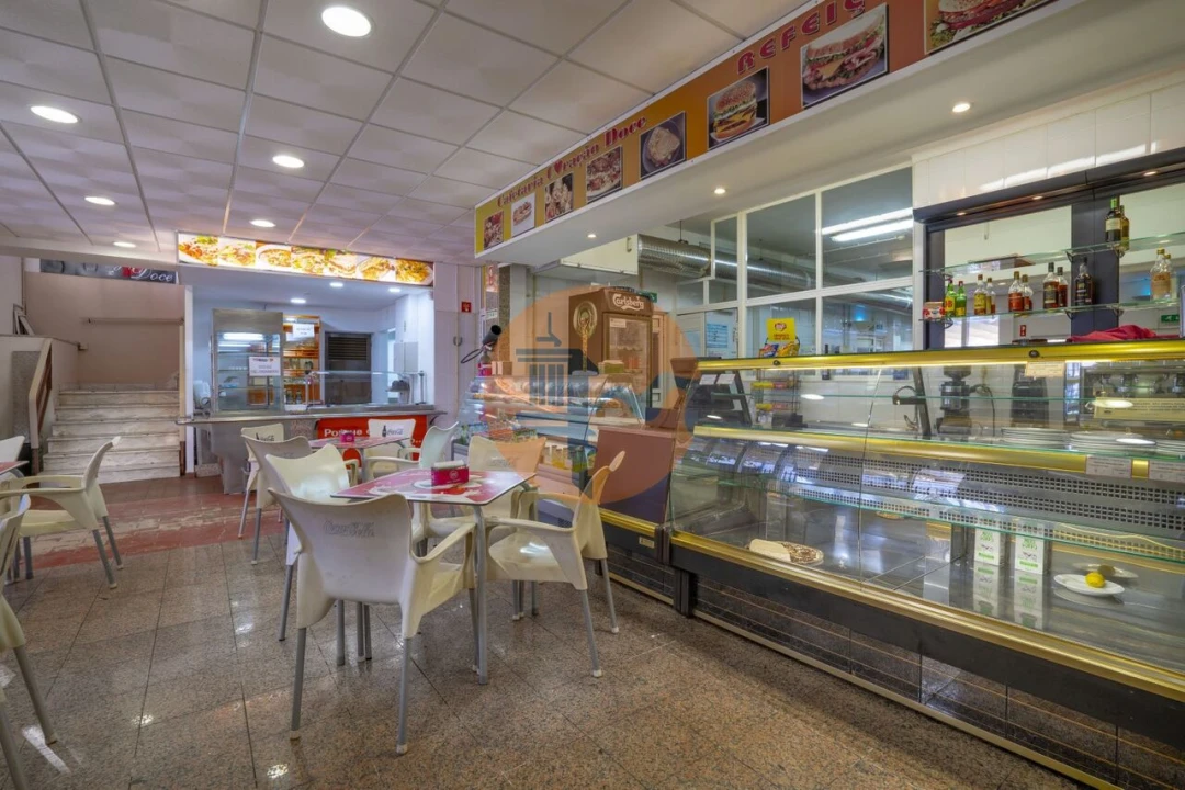 Armazém para Venda em Vila Real de Santo Antonio Foto 4