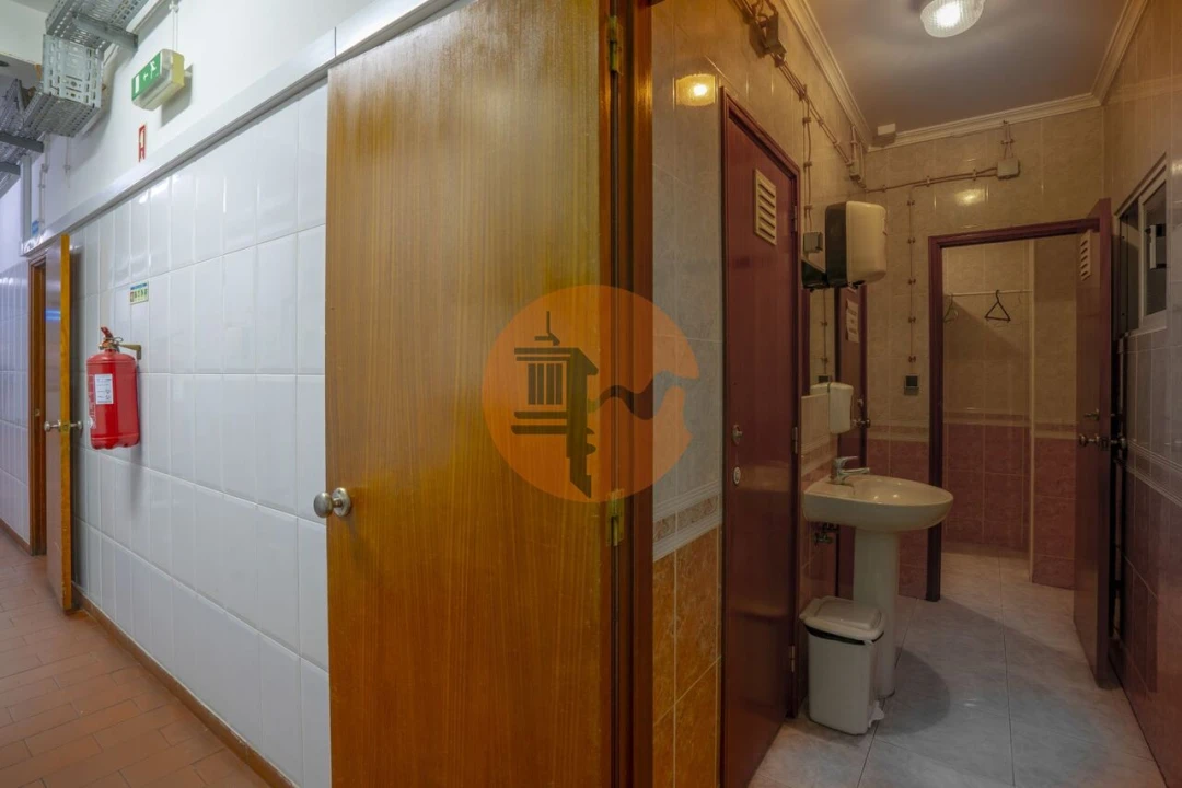 Armazém para Venda em Vila Real de Santo Antonio Foto 16