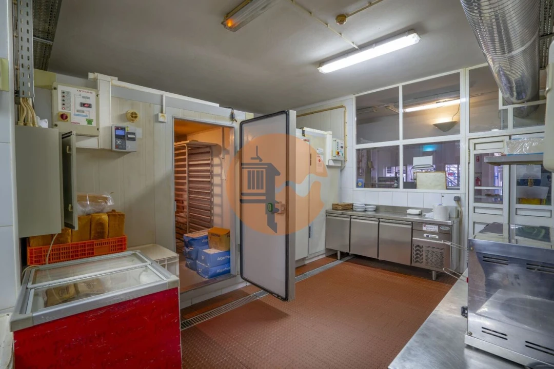 Armazém para Venda em Vila Real de Santo Antonio Foto 31