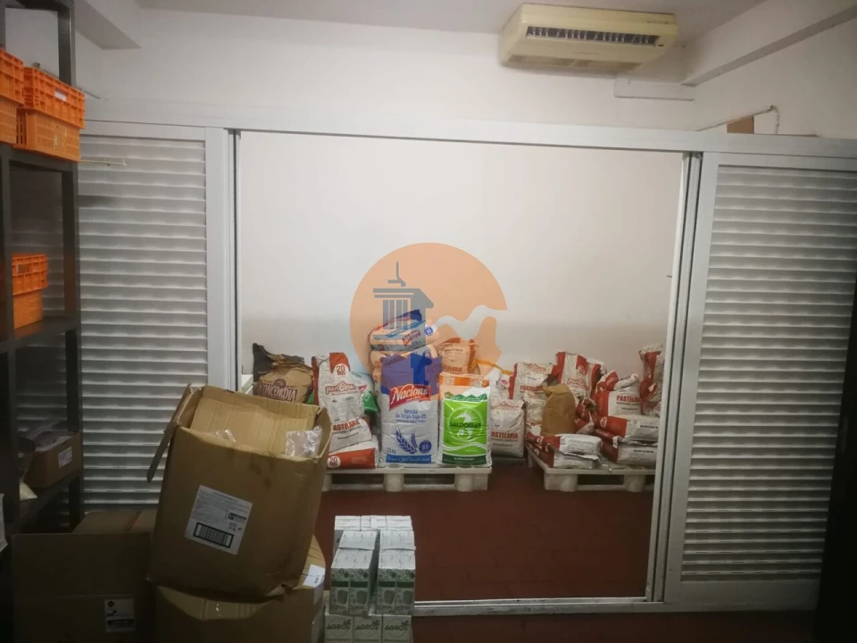 Armazém para Venda em Vila Real de Santo Antonio Foto 57