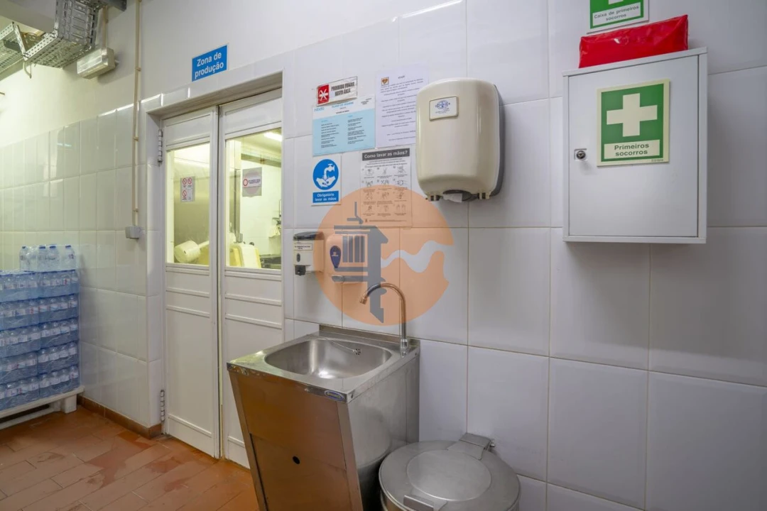 Armazém para Venda em Vila Real de Santo Antonio Foto 67