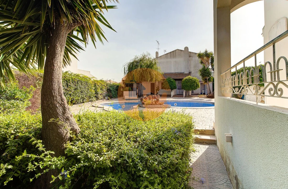 Moradia T4 para Venda em Altura Foto 4