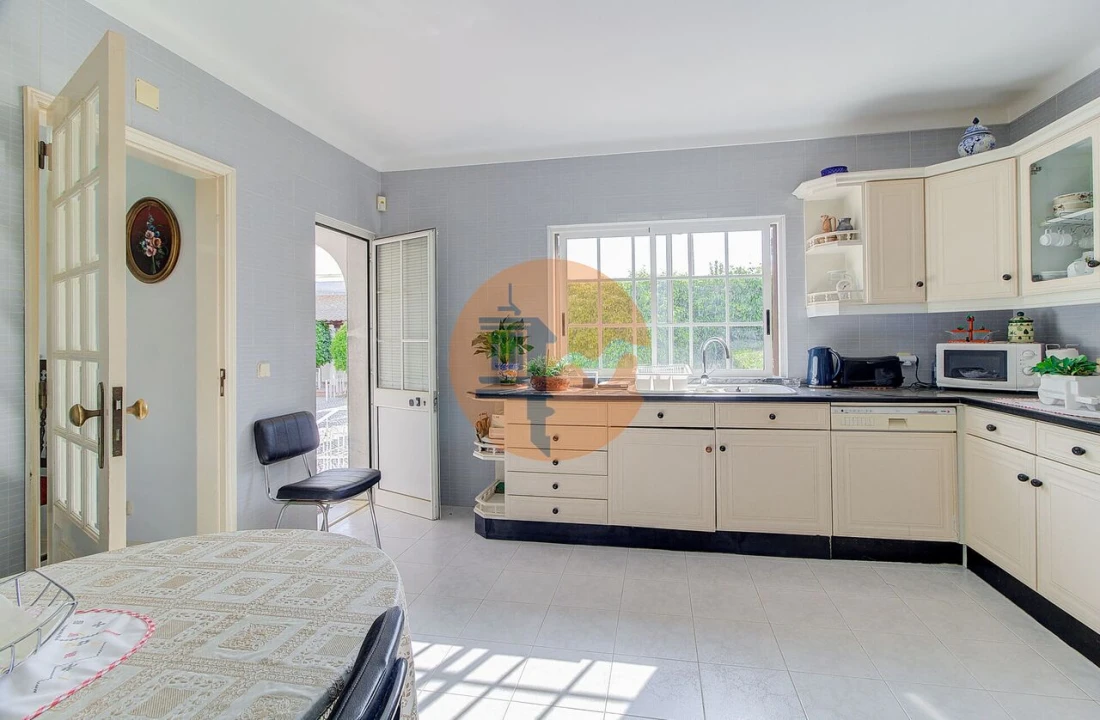 Moradia T4 para Venda em Altura Foto 7