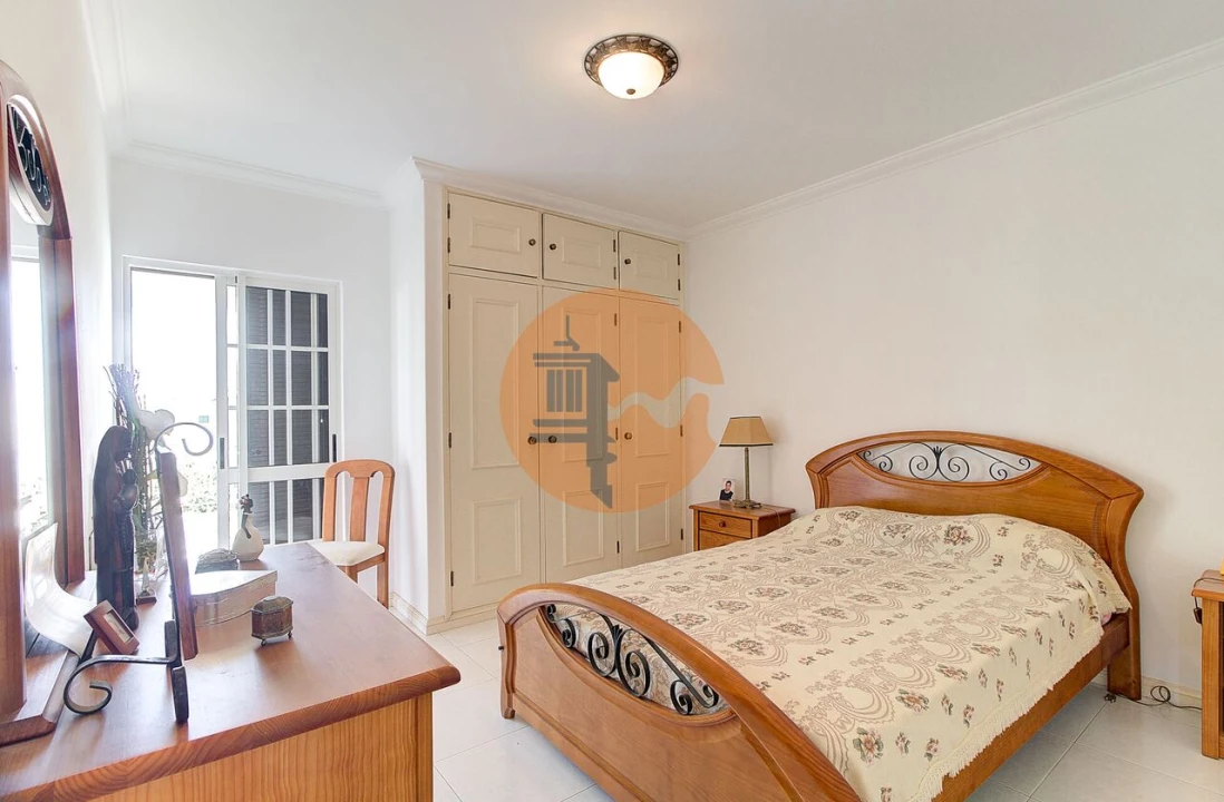 Moradia T4 para Venda em Altura Foto 35