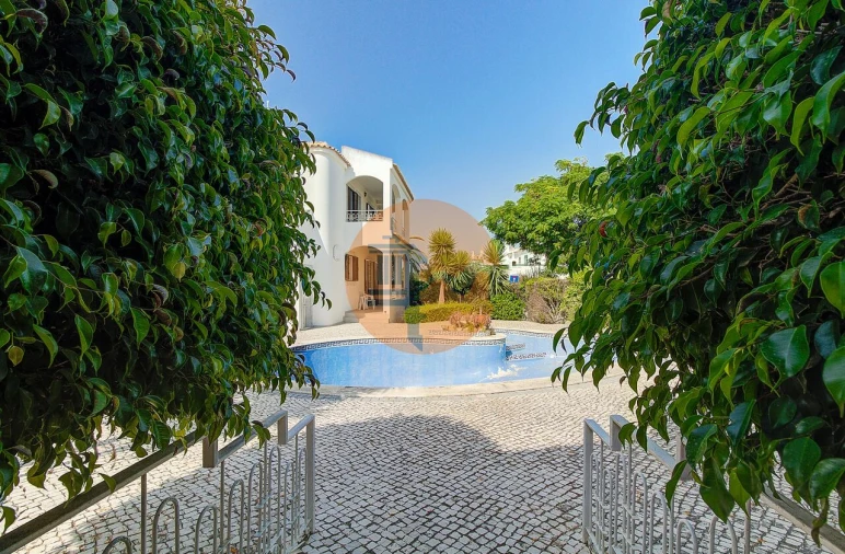 Moradia T4 para Venda em Altura Foto 12